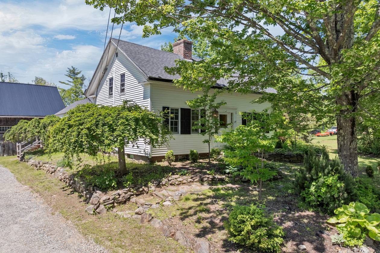 Horse Property for sale.