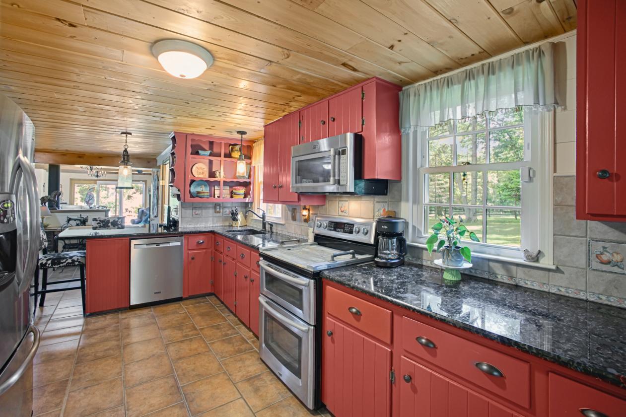13.5-Acre Equestrian Farm with 12-Stall Barn - photo 13