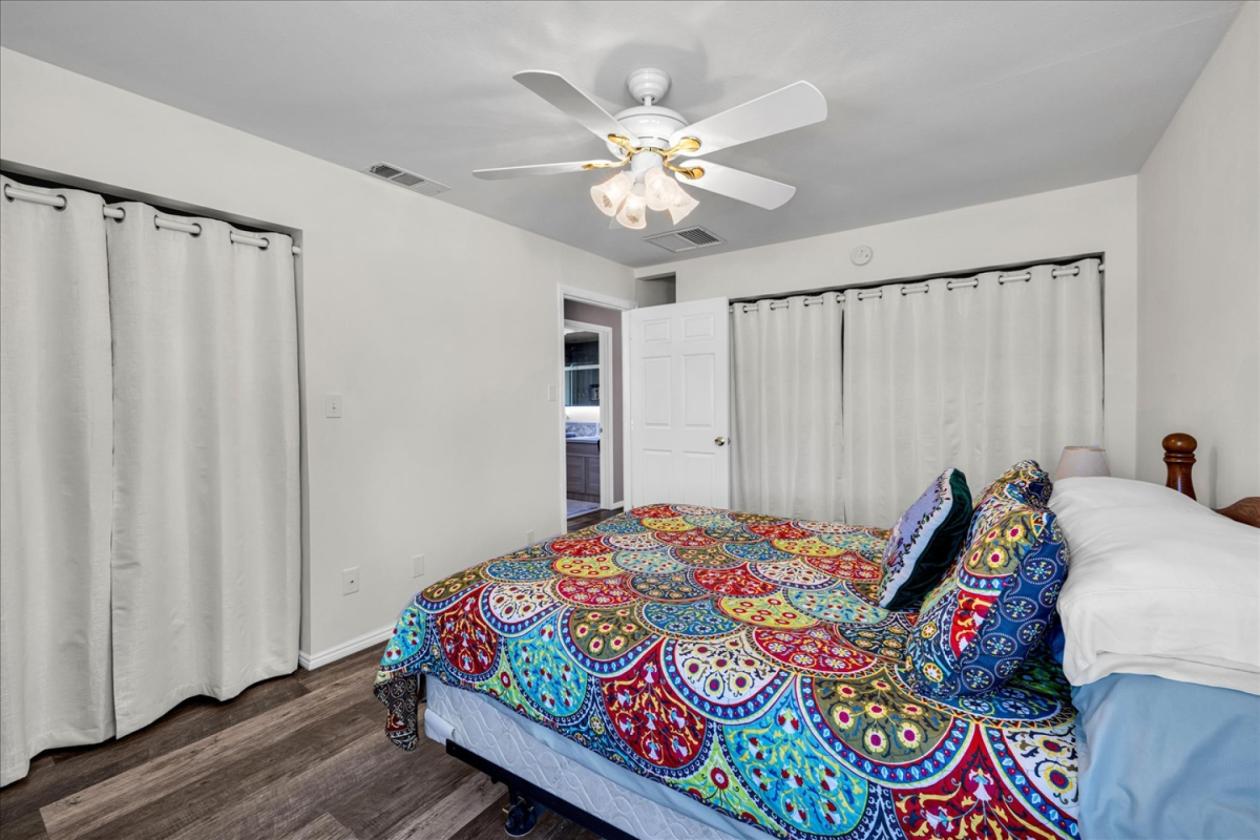 Desert Retreat in Wonder Valley - photo 21