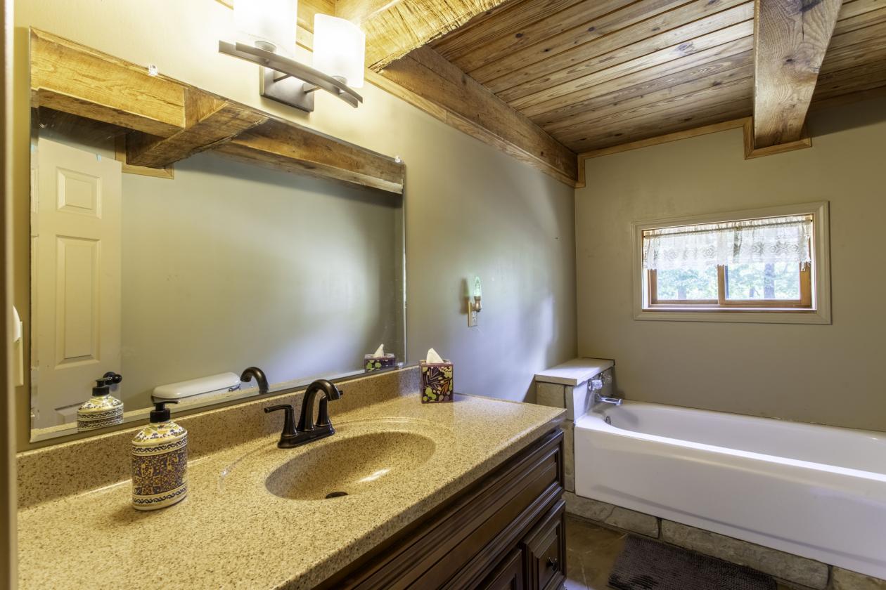 Luxury Timberframe Home with Horse Facilities - photo 29