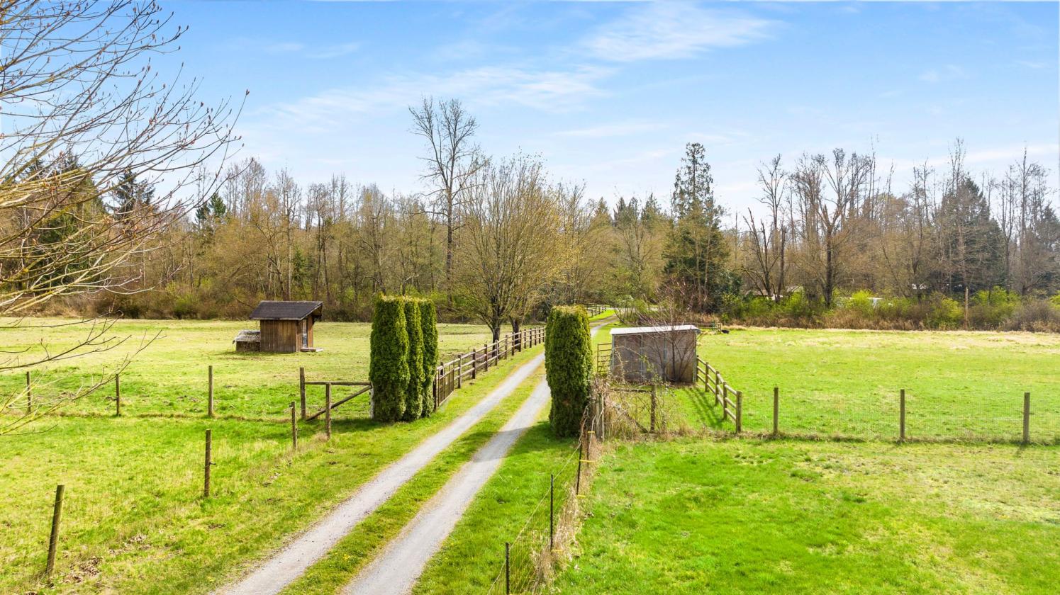 Humble Rustic Equestrian estate - photo 4