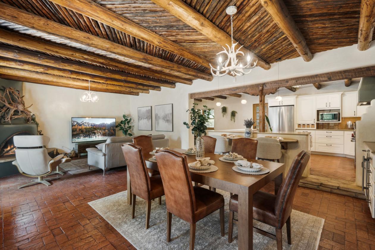 Refined Rural Living with Equestrian Facilities - photo 9