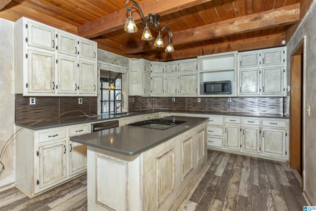 A Blend Of Rustic Charm and Functional Living - photo 21