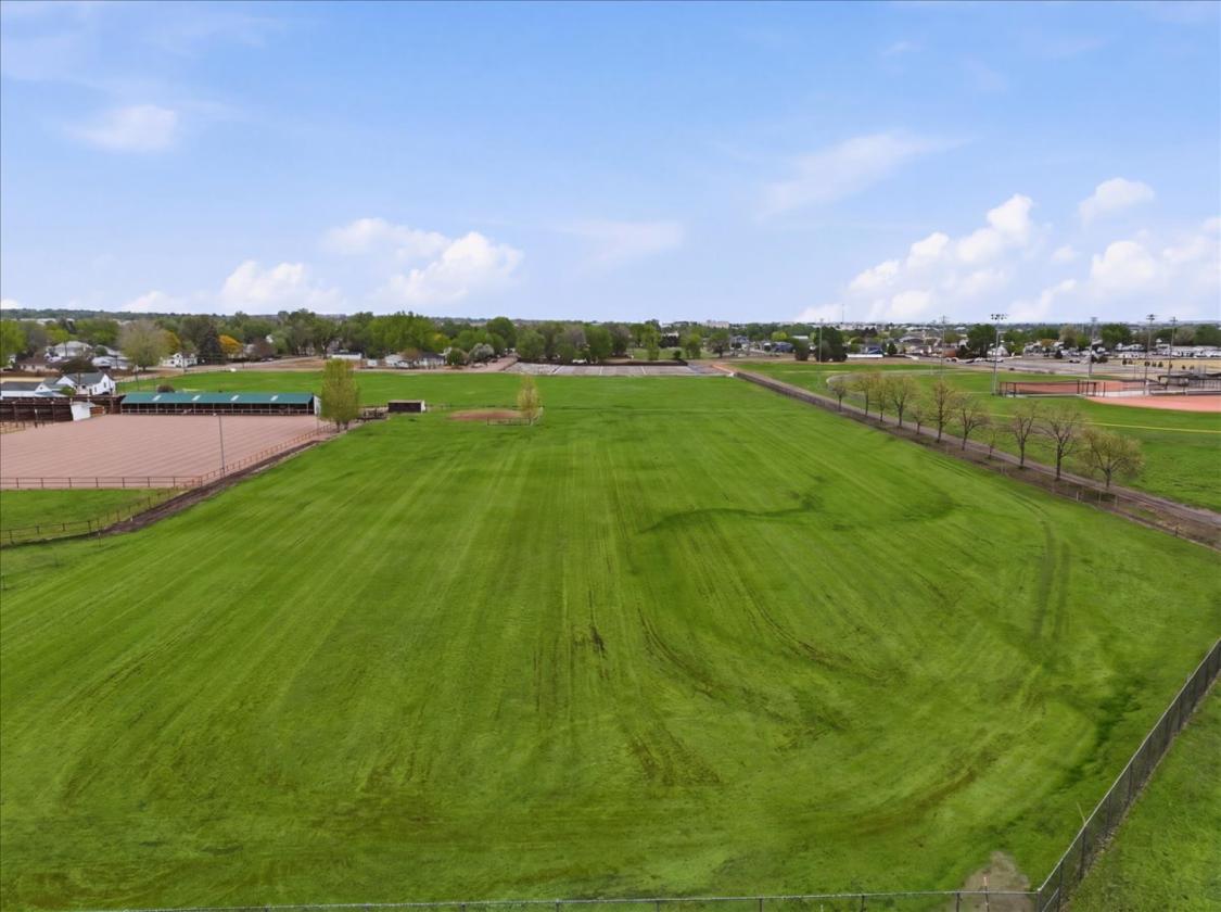 21.6 acres, 2 Homes, Water Rights, Horse Amenities - photo 29