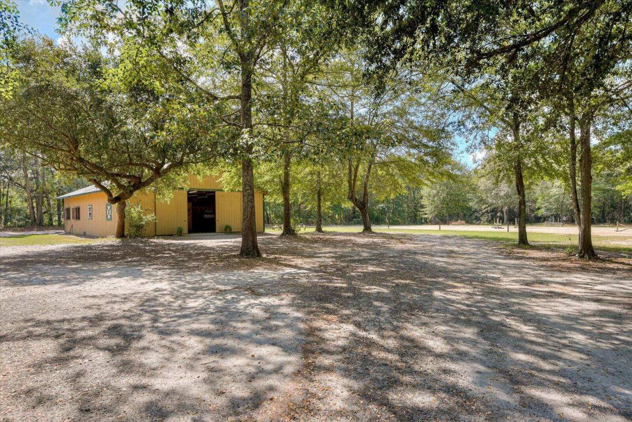 Horse Property for sale.