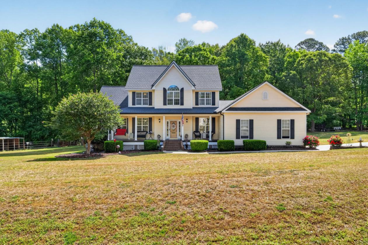 Custom Home on 3+ Horse-Ready Acres - photo 3