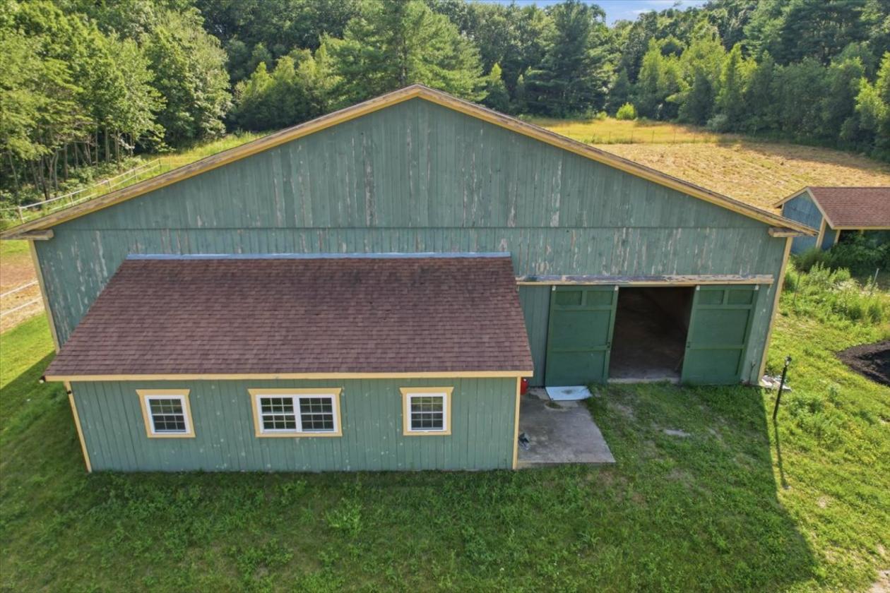 ESTABLISHED EQUESTRIAN PROPERTY EXCEPTIONAL PRICE - photo 9