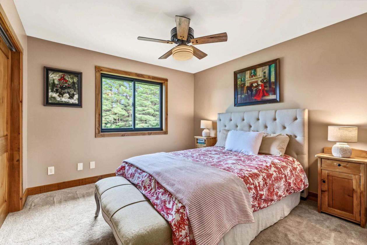 Gorgeous home on 10 acre equestrian property - photo 22