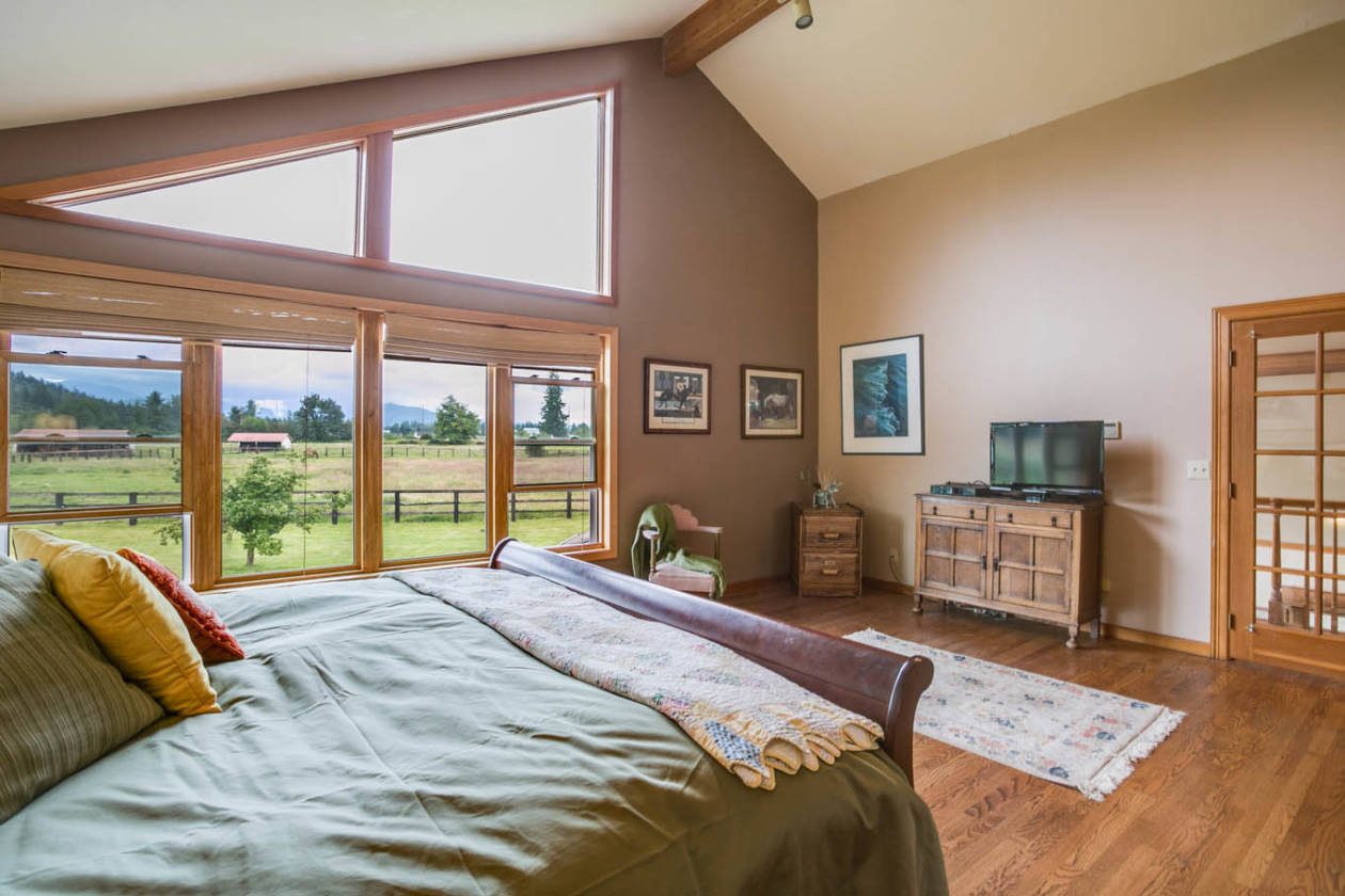 Exceptional Home on 33+ Ac. Equestrian Ranch w/an Amazing View