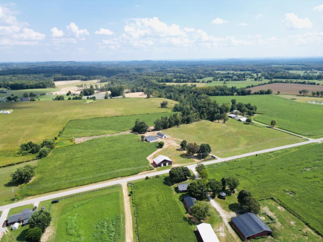 Country Farmstead Near Lake Cumberland! - photo 2