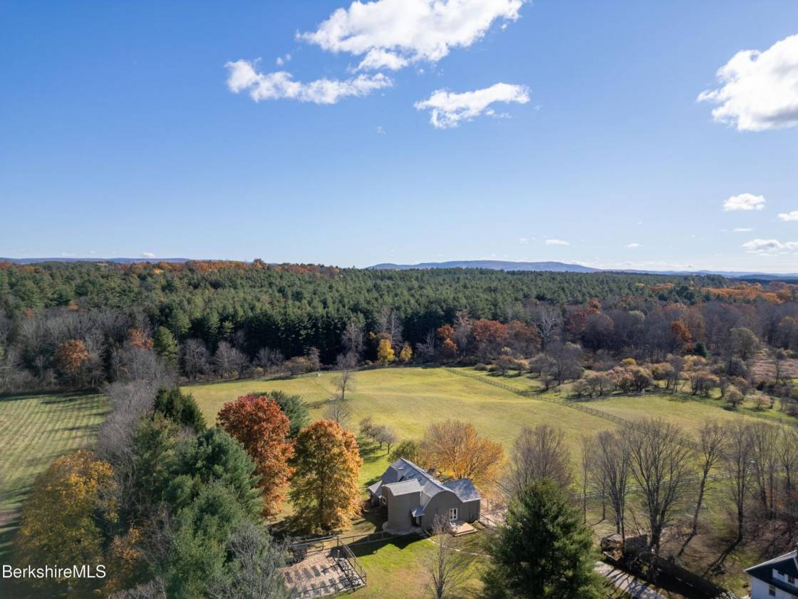 Equestrian's Dream in the Berkshires - photo 2
