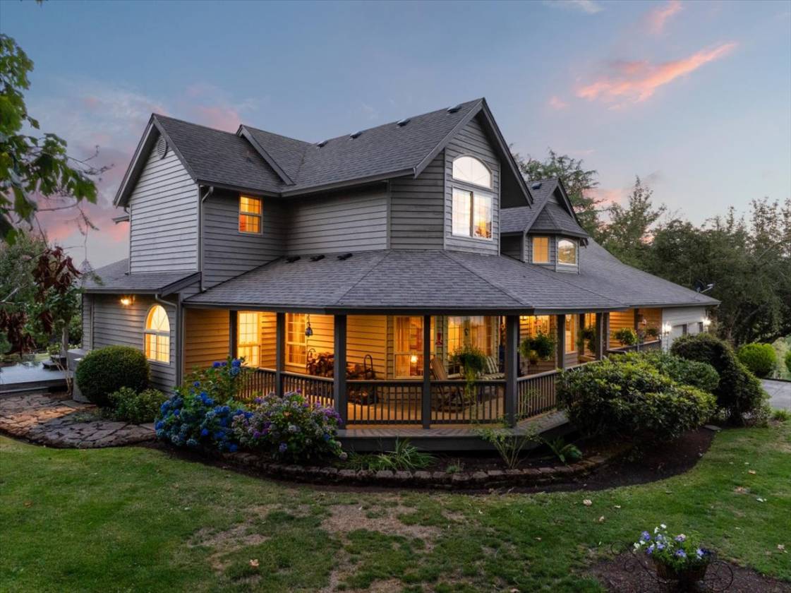 Horse Property for sale.