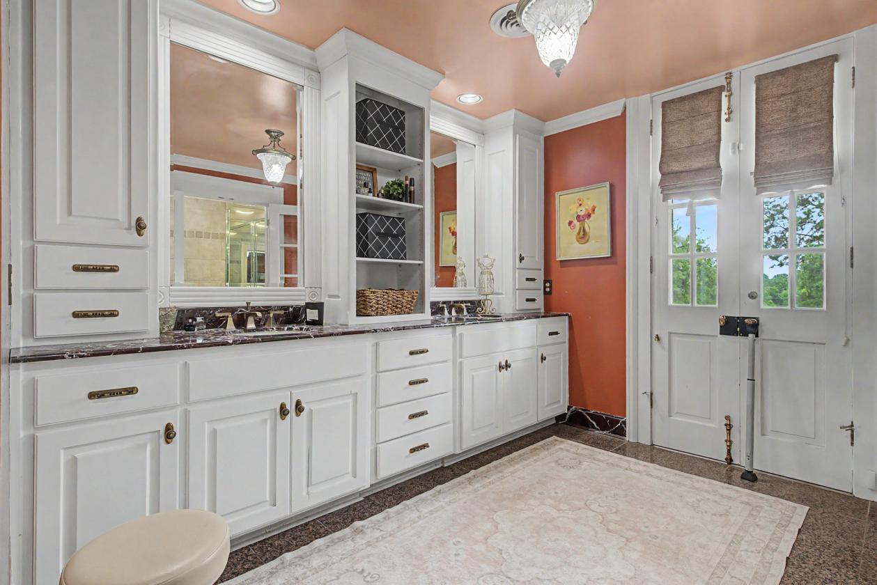 Remarkable 75-Acre West Lowndes County Estate - photo 24