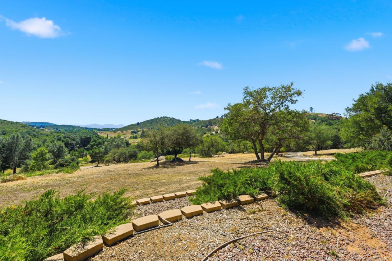 Private Ranch Style Home With Room for Horses - photo 6