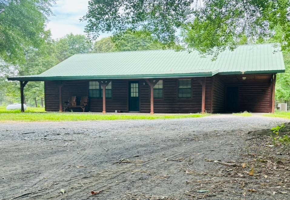 Horse Property for sale.