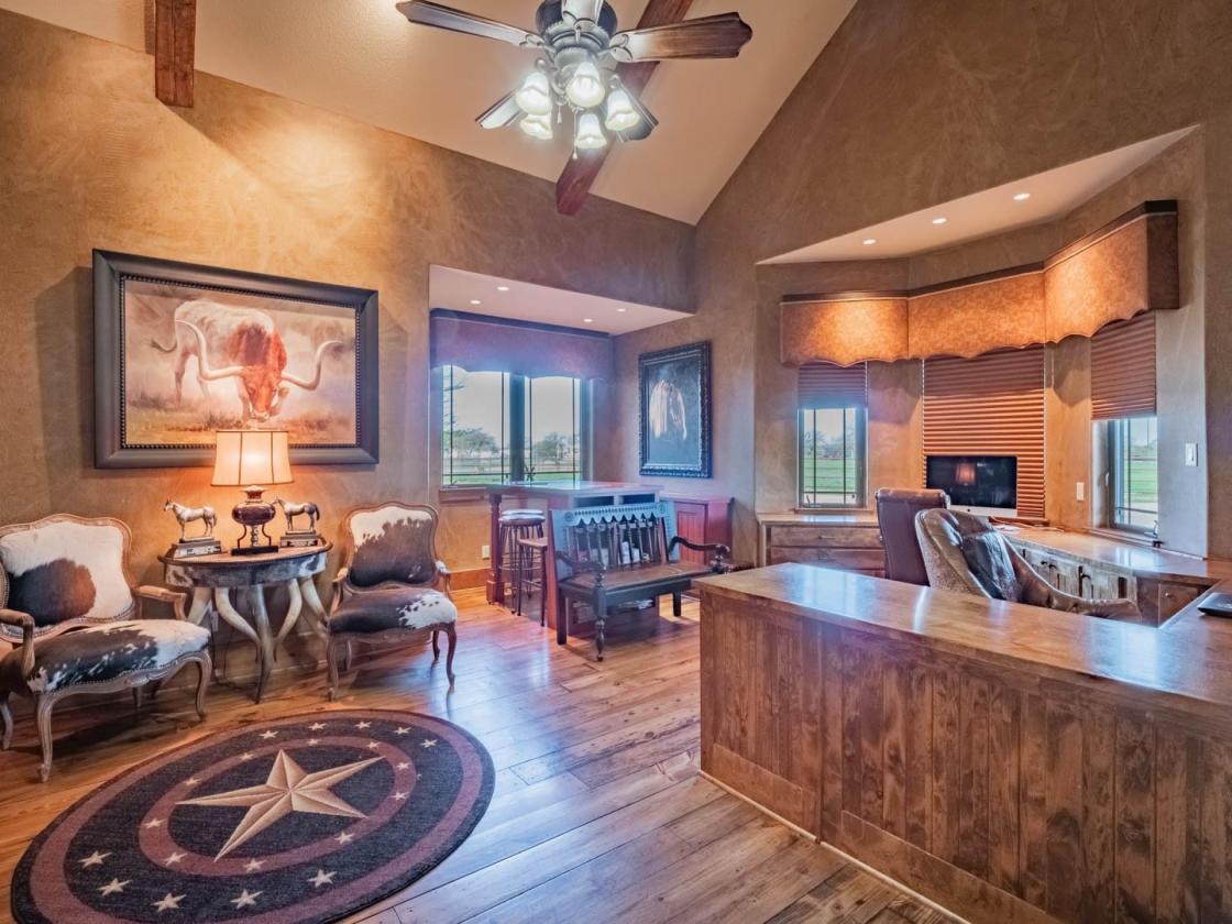 Exceptional 20-Acre Equestrian Estate - photo 20