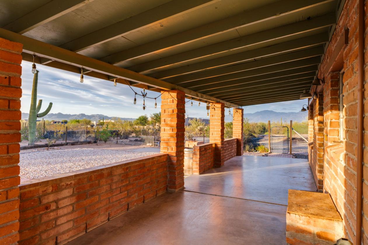 One-Of-A-Kind Tucson Area Ranch - photo 17