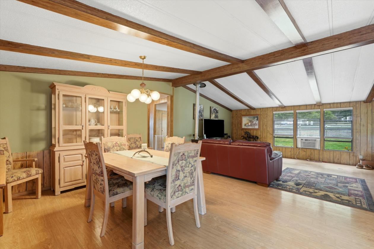 9.11 Acres with 8 Stall barn & Indoor Arena! - photo 7