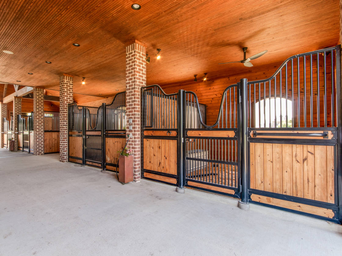 Luxury Equestrian Estate For Sale With Dressage Arena And Barn Heath