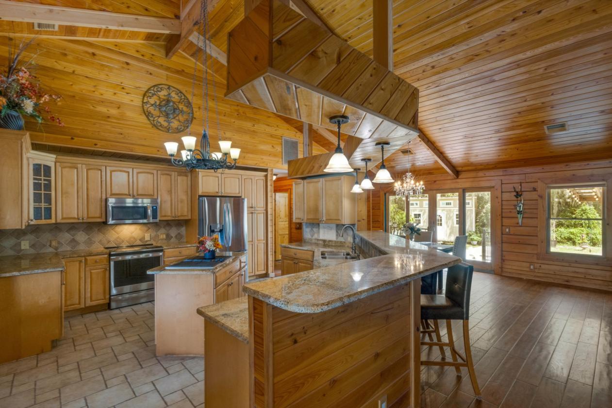 Luxury Farm on 5.96 Acres - photo 11