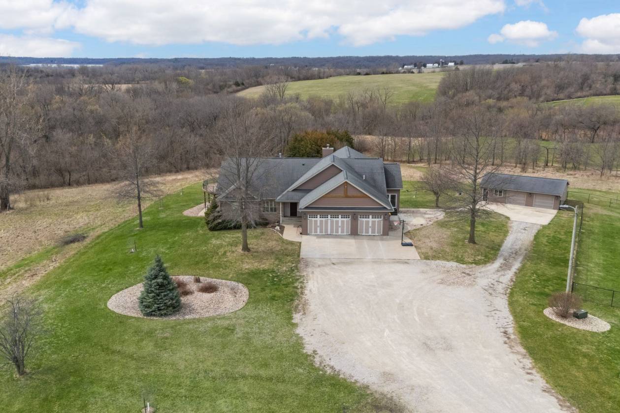 Horse Property for sale.