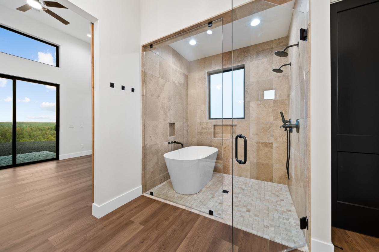 Brand New Luxury Build on 7.4 Acres - photo 15