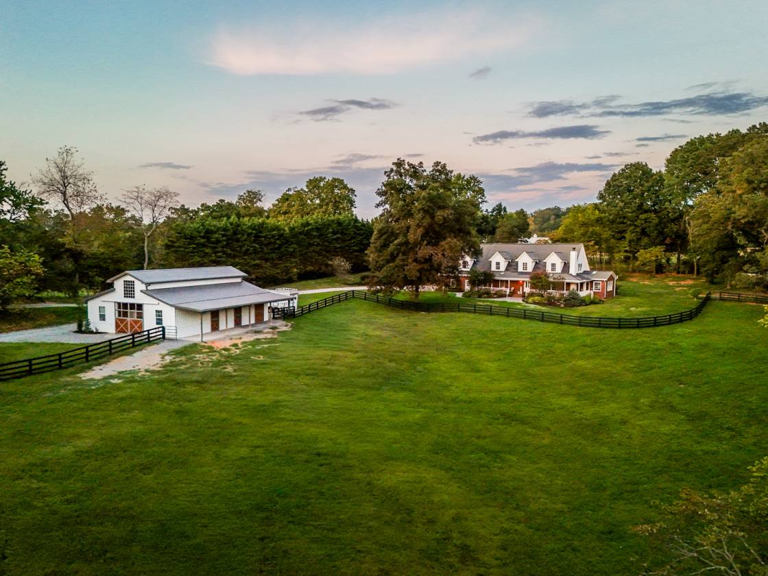 Horse Property for sale.