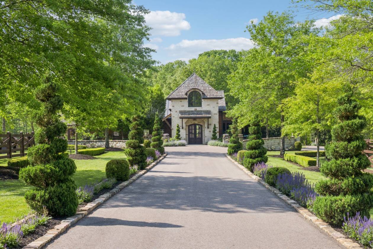 Cortina Farms: 120-Acre Equestrian & Event Estate - photo 4