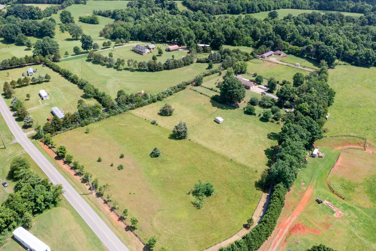 Horse Property for sale.