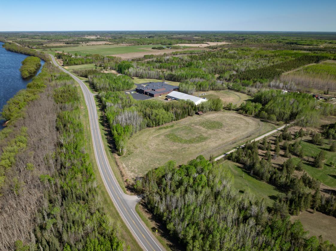 Covered Arena and Rural School on 49 Acres - photo 2