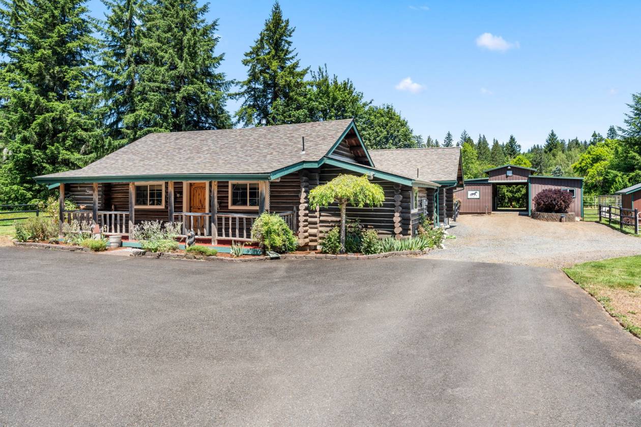 Horse Property for sale.