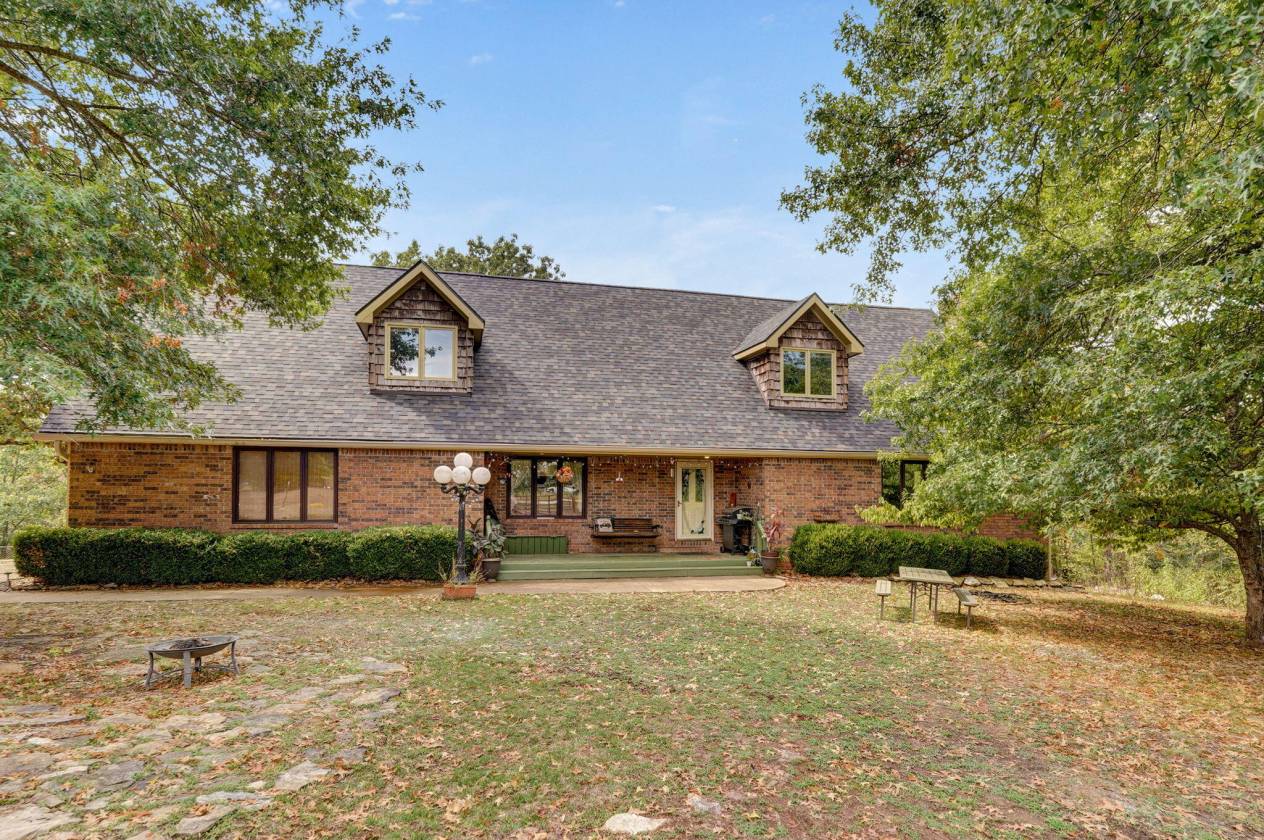 Horse Property for sale.