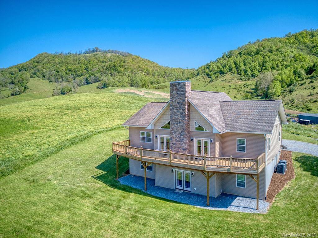 Exquisite Home on 11 acres of Mountain Pasture | Waynesville, Haywood ...