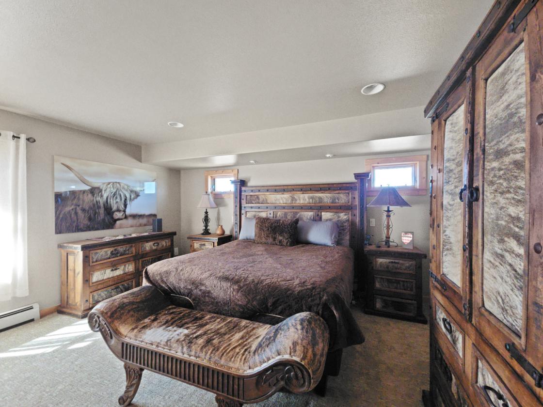 North Fork Valley Gem with Views and Privacy - photo 5