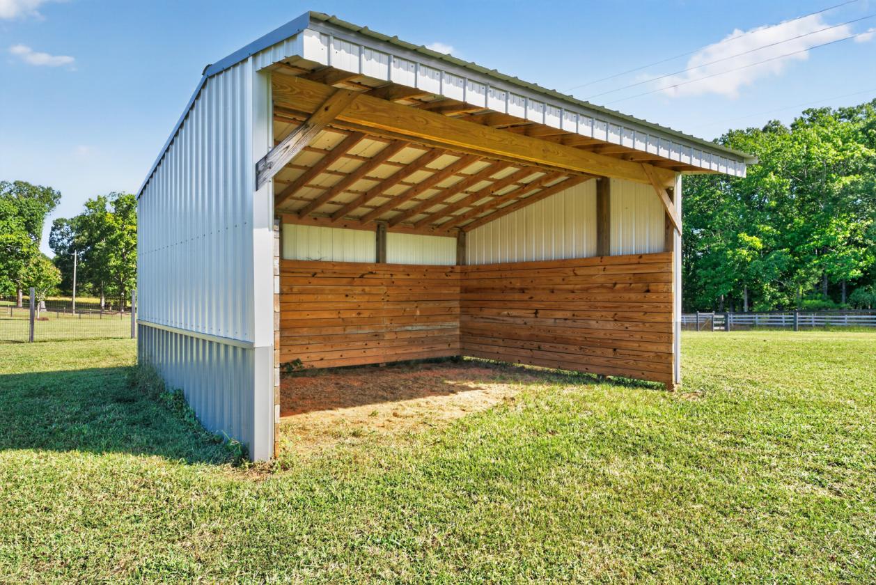 Luxury Horse Farm with 2 Homes and Covered Arena - photo 29