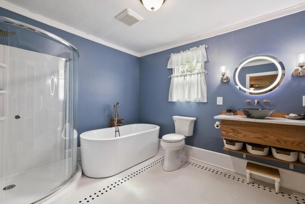 Beautiful Restored Farm House & The Perfect Land - photo 16