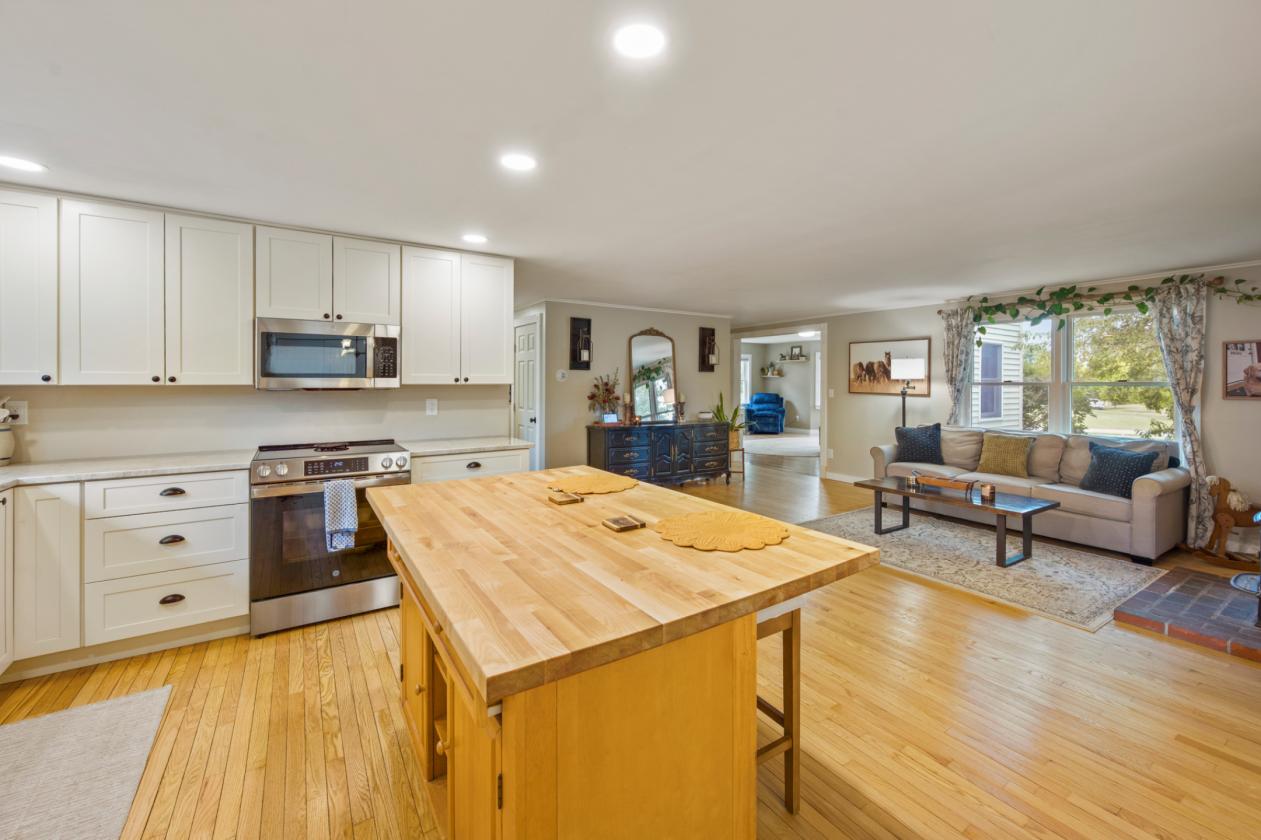 33.21 Acre Equestrian Estate With a Private Pond! - photo 22