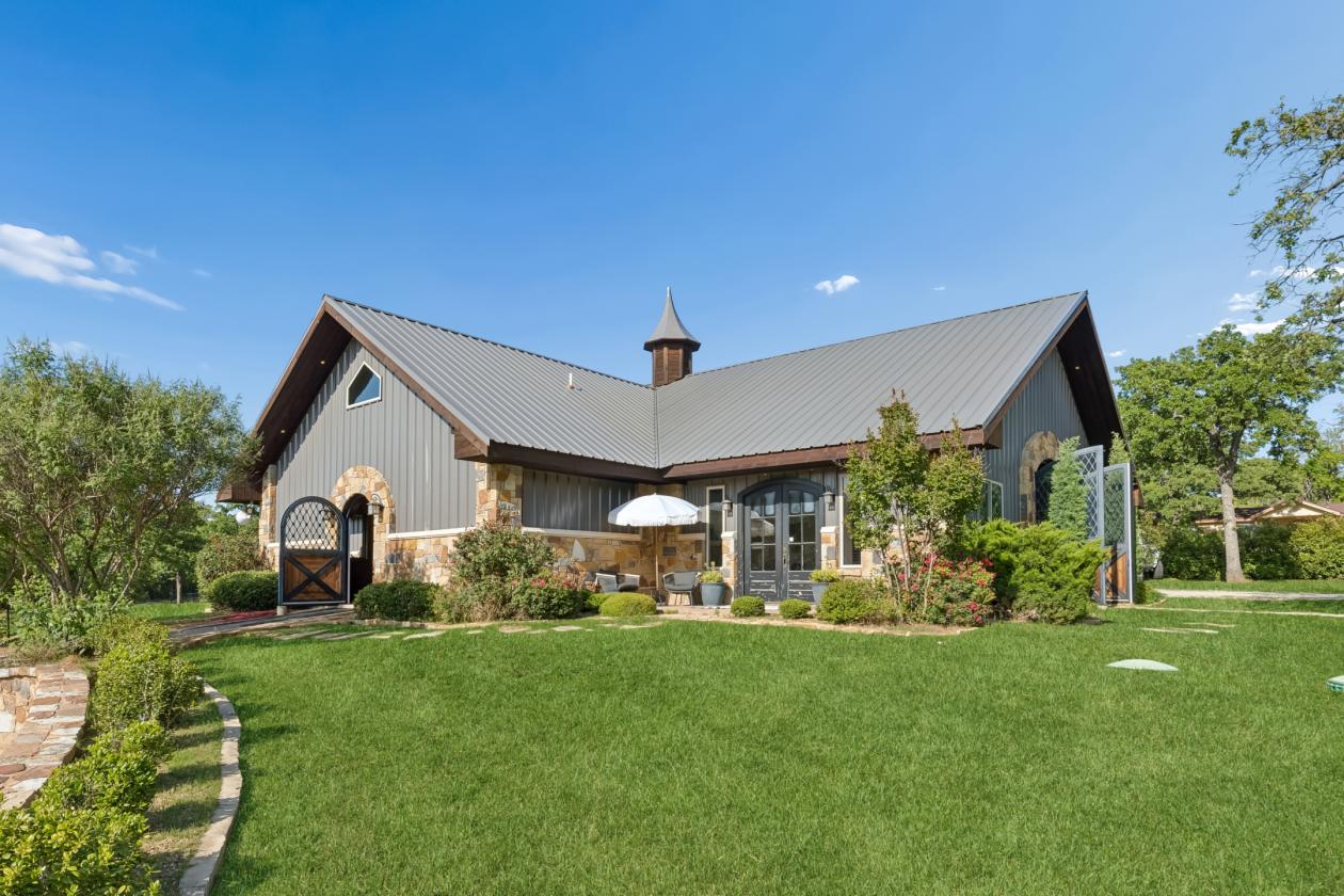 Private Equestrian Estate on 19+ Acres - photo 12