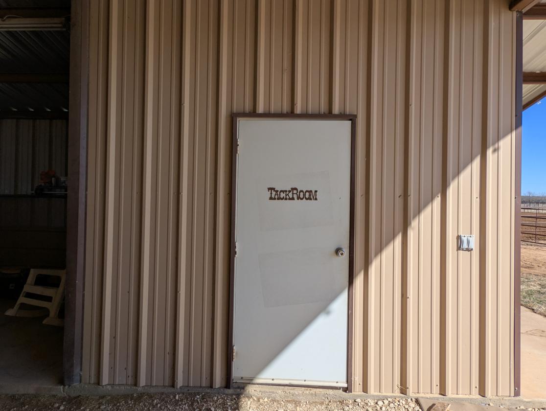 PERFECT FOR HORSE TRAINERS & HOBBY HORSE RANCH - photo 9
