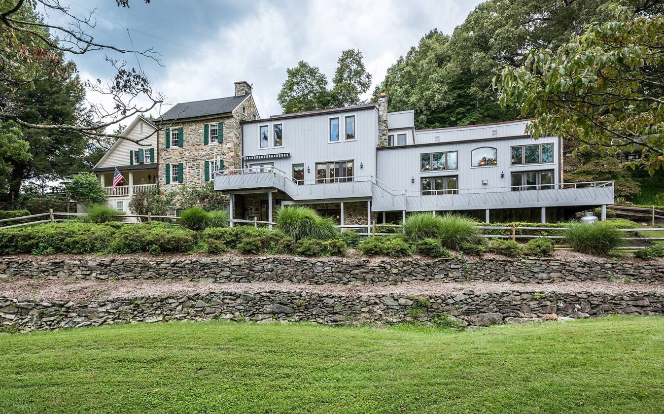 Historic Estate with Stable and Views! Street, Harford