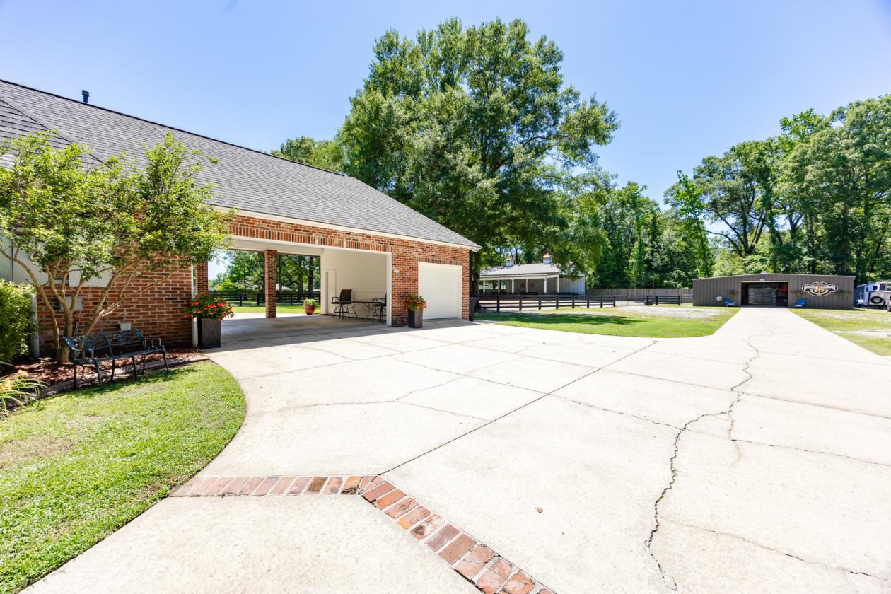 Equestrian Paradise - 5 Acres • Barn • Cross Fenced - photo 25