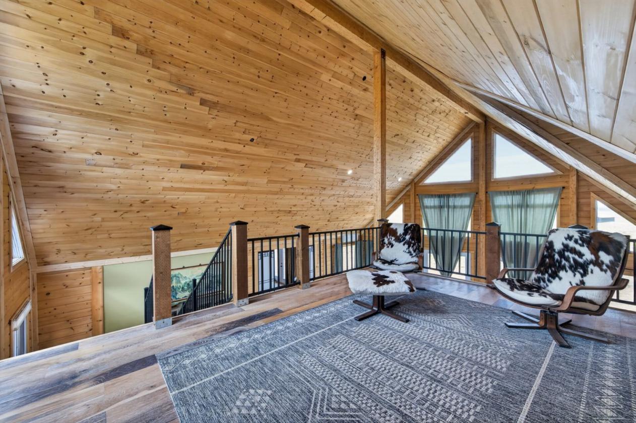 Unique Construction like no other in Wyoming! - photo 20