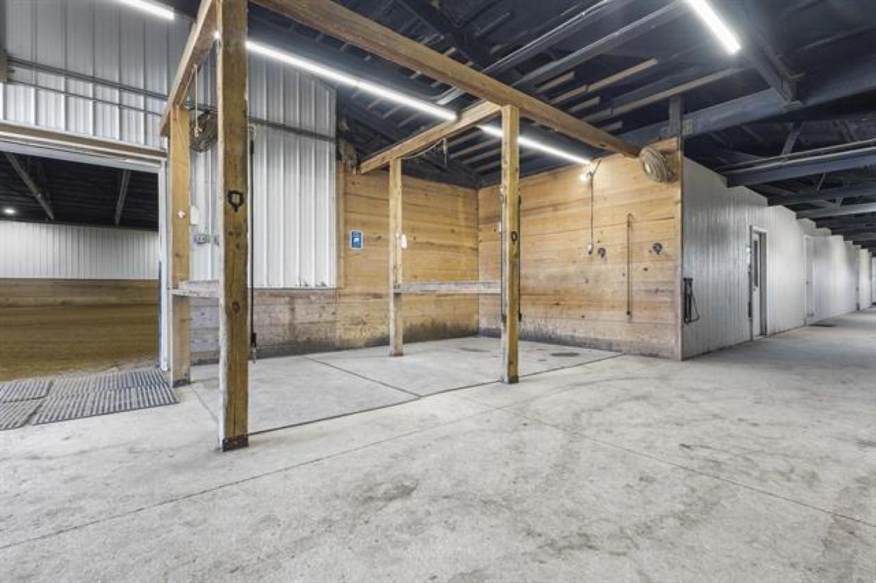 Premier Turnkey Horse Facility with 34-Stall Heated Barn - photo 10