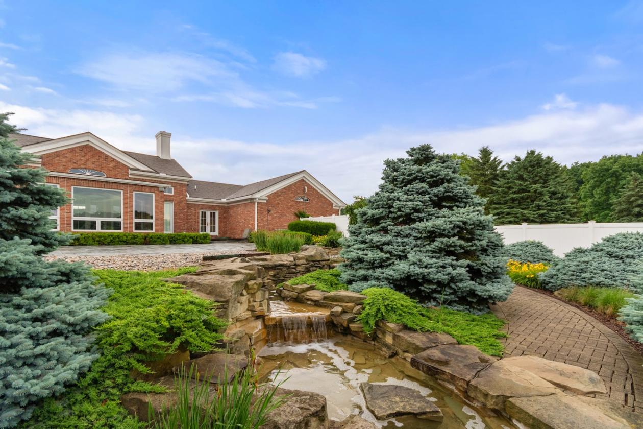 Exceptional equestrian estate on 62 acres! - photo 10