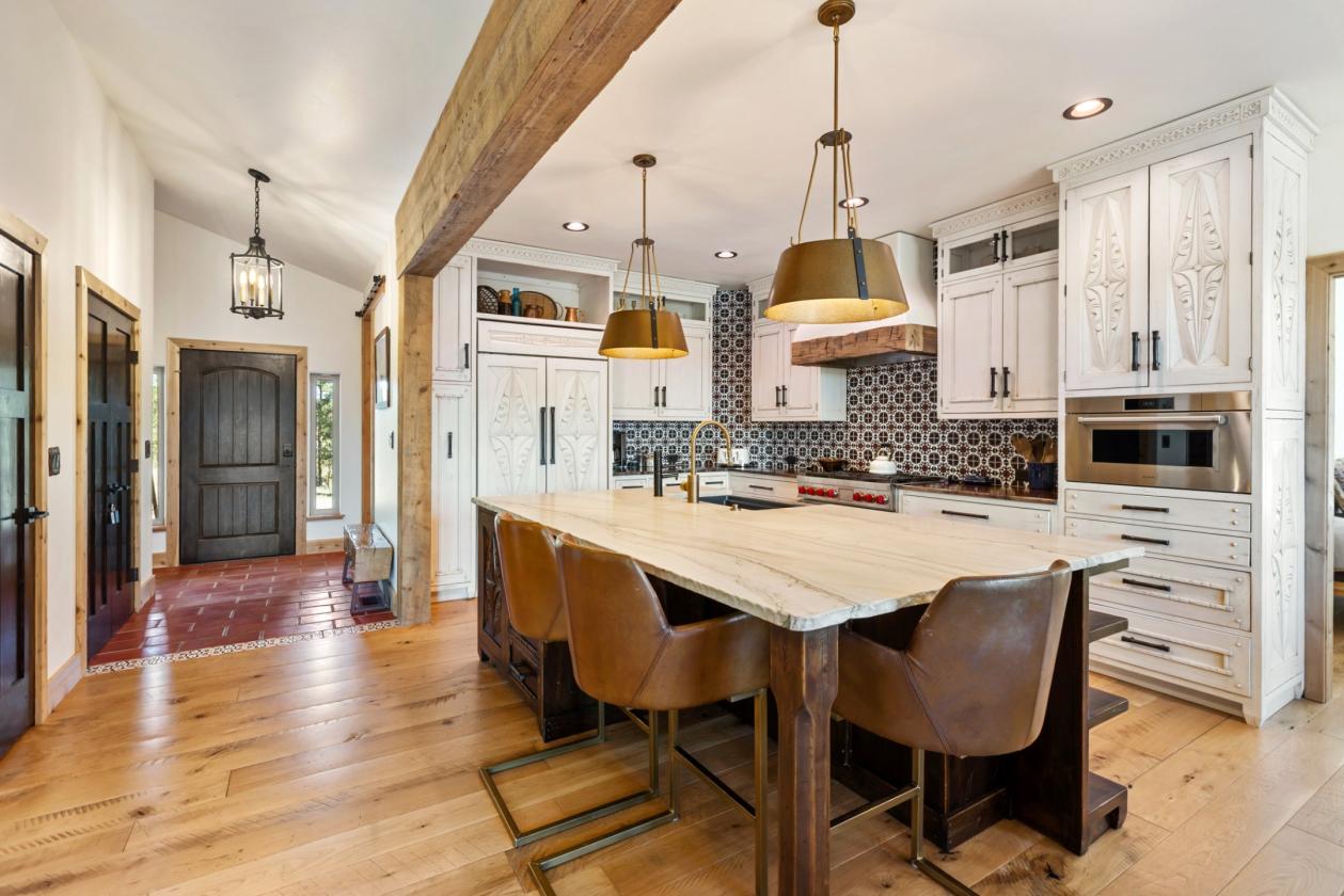 Colorado Luxury — 48 Acres, Barn & National Forest - photo 14