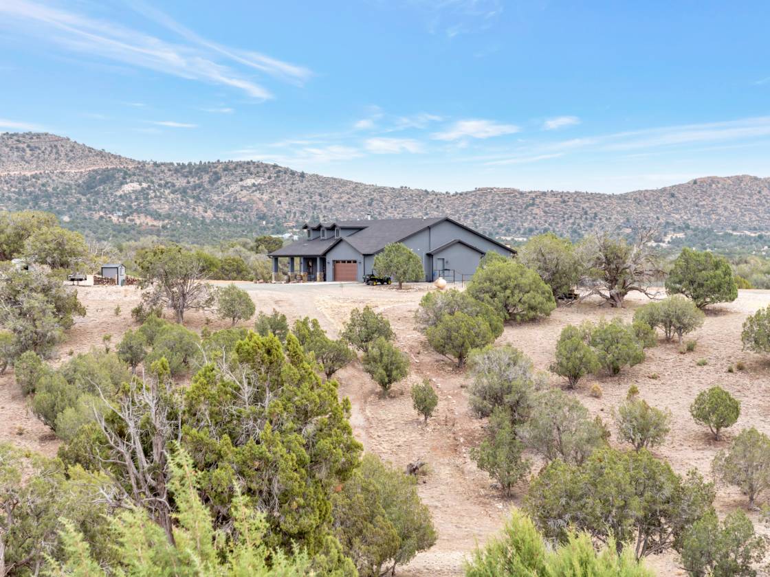 Horse Property for sale.