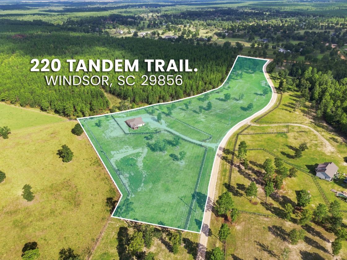 New Move-In Ready Equestrian Home on 8.72 Acres - photo 3
