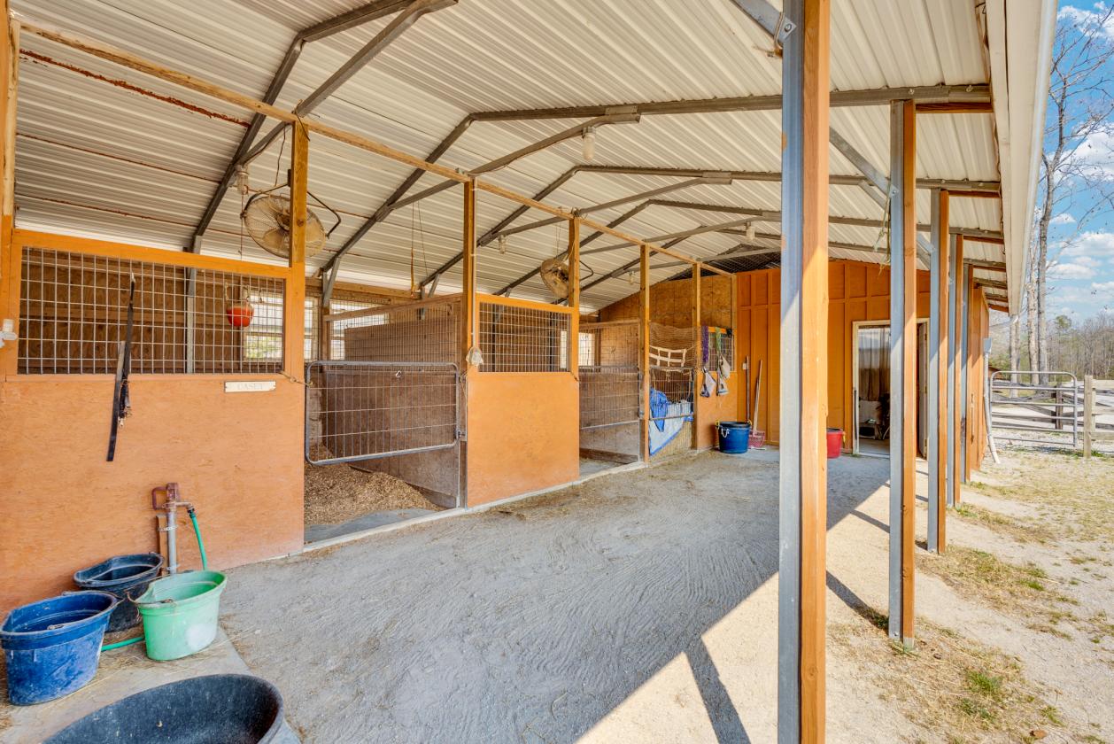 Equestrian Retreat – Big Leaf Cove - photo 6