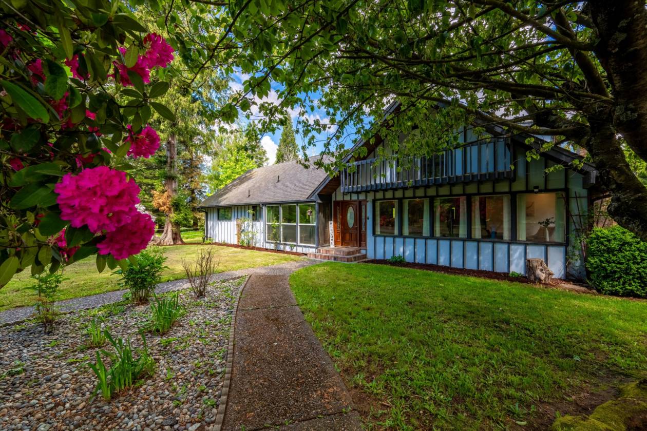 Horse Property for sale.