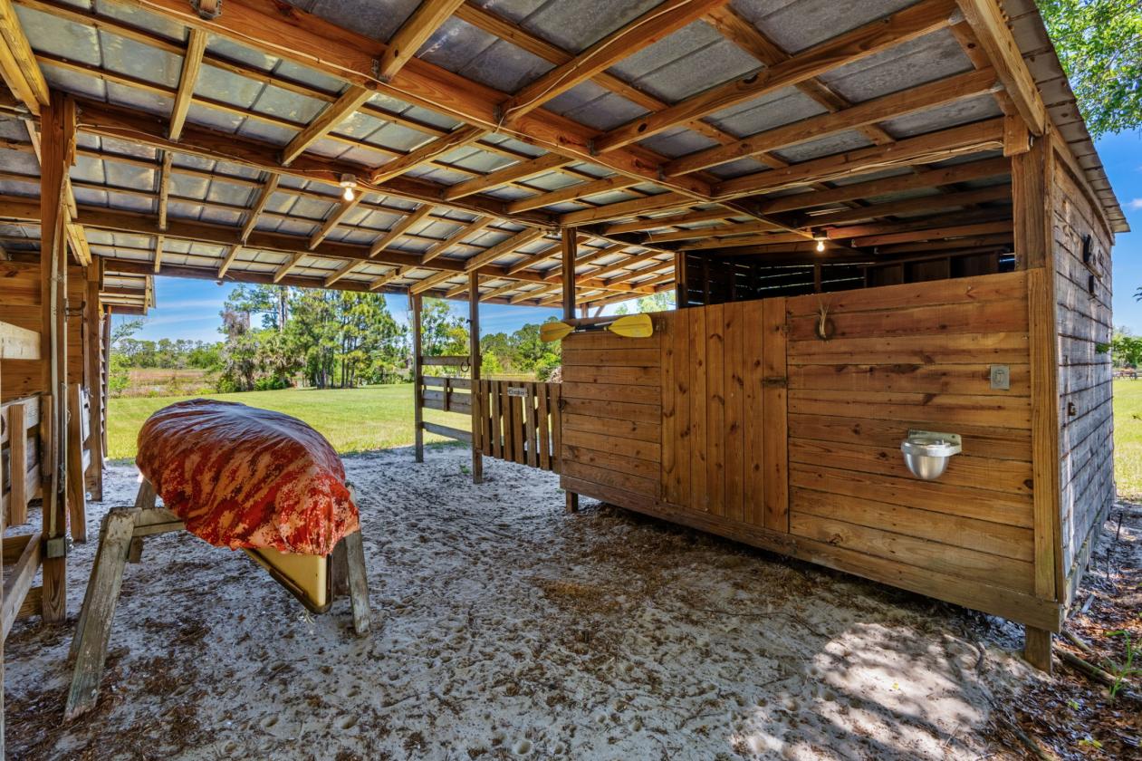 Lakefront Equestrian Estate: Pool, Barn & Pasture - photo 6